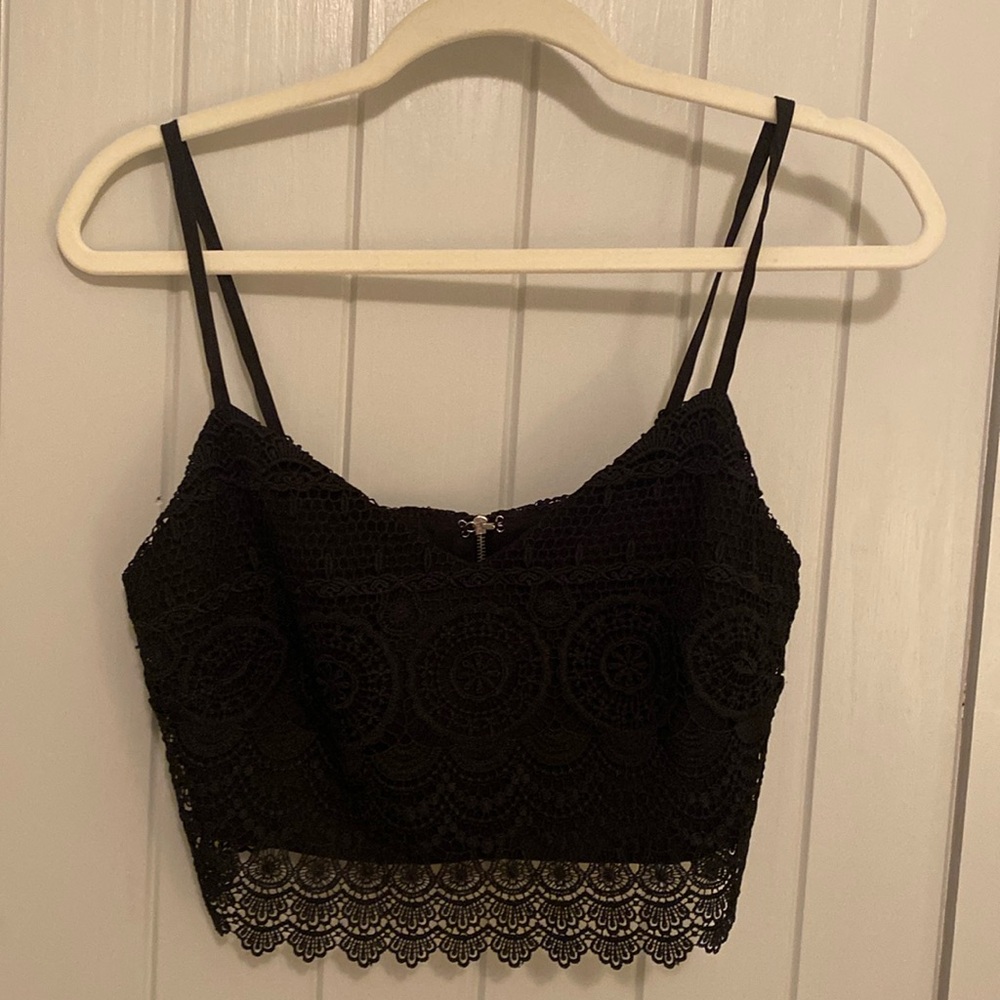 Black Eyelit Bebe Crop Top